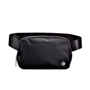 lululemon Everywhere Belt Bag